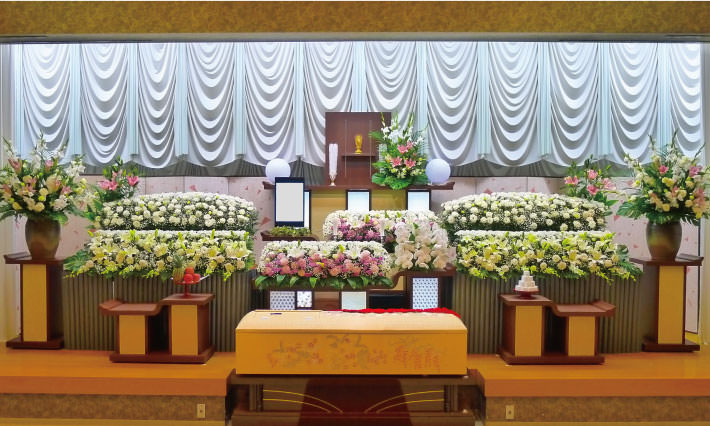輝コースの祭壇