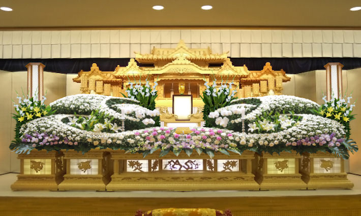 輝コースの祭壇